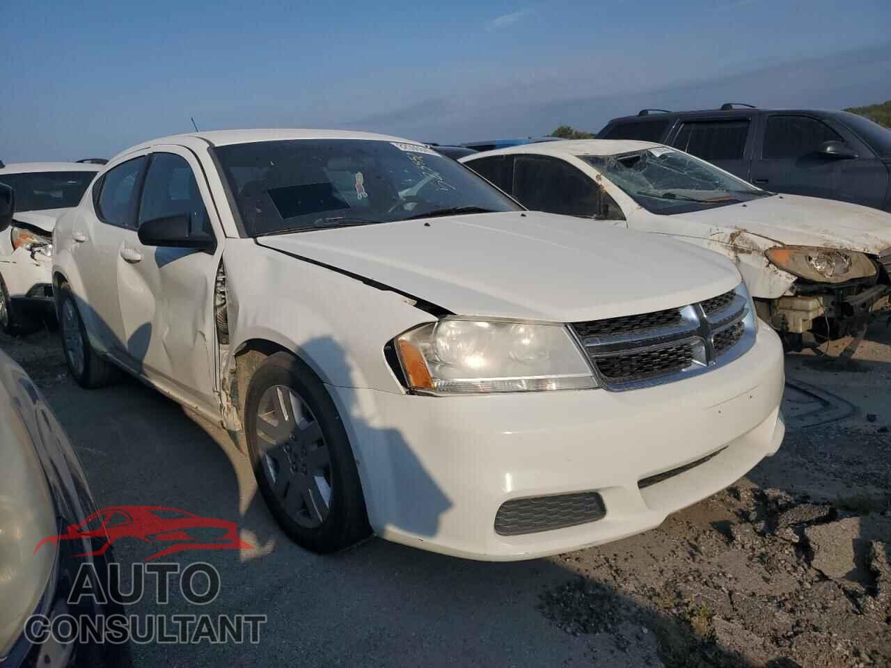 DODGE AVENGER 2011 - 1B3BD4FB5BN523552