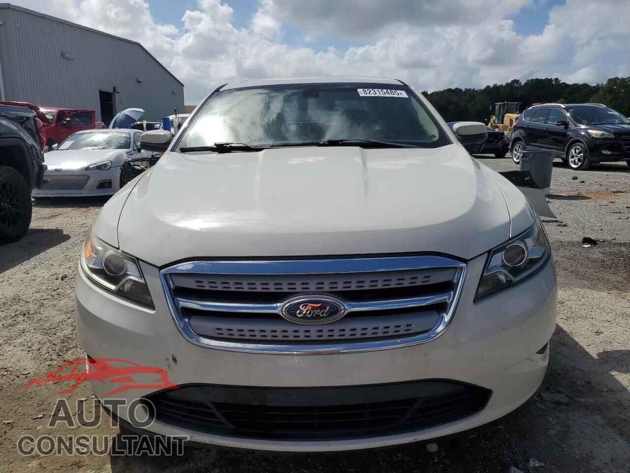 FORD TAURUS 2011 - 1FAHP2EW3BG172286