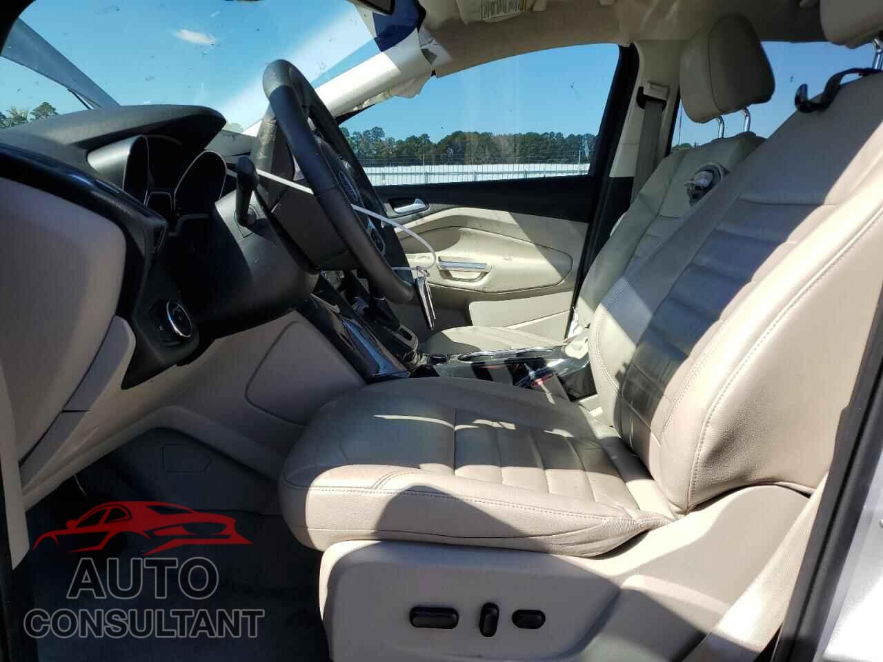 FORD ESCAPE 2015 - 1FMCU0J94FUA30453