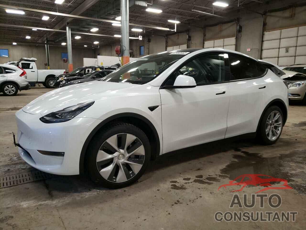 TESLA MODEL Y 2021 - 5YJYGDEE2MF106077