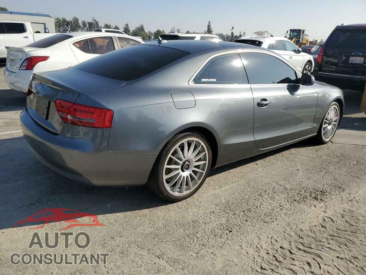 AUDI A5 2012 - WAULFAFR1CA004318