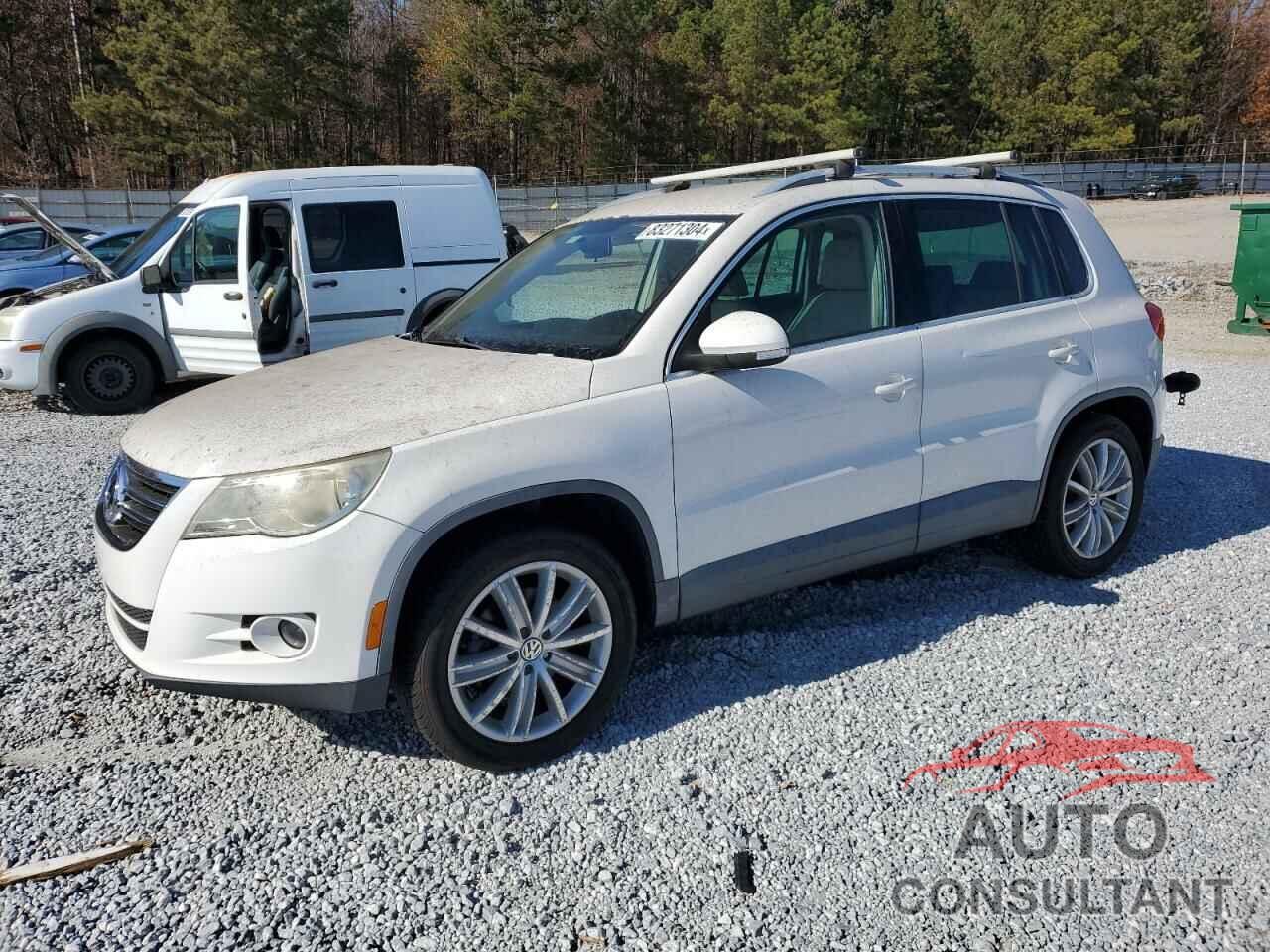 VOLKSWAGEN TIGUAN 2010 - WVGAV7AX3AW521136