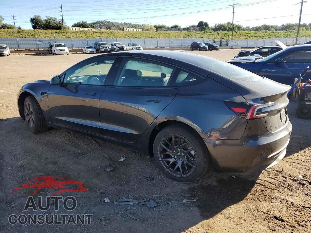TESLA MODEL 3 2025 - 5YJ3E1EB3SF926749