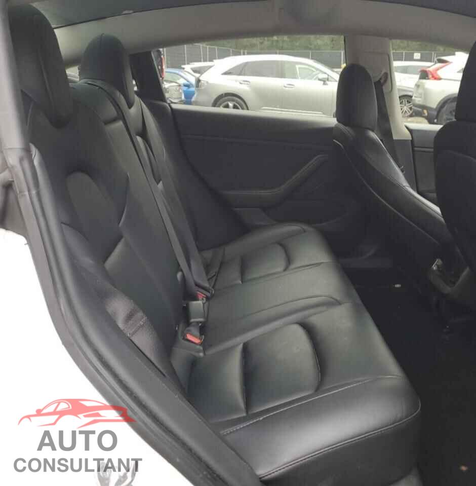 TESLA MODEL 3 2021 - 5YJ3E1EB8MF924109