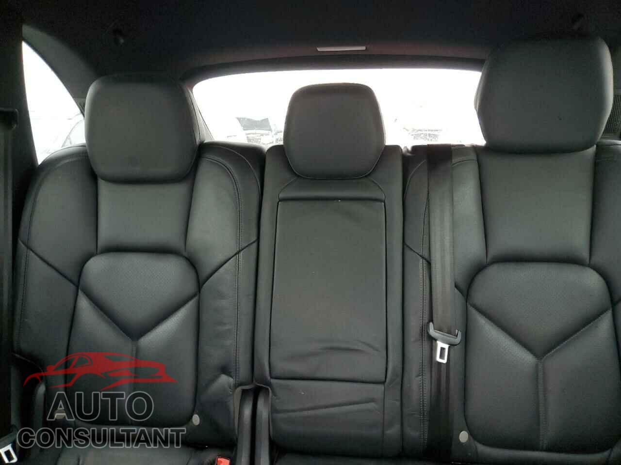 PORSCHE CAYENNE 2015 - WP1AB2A22FLA56599