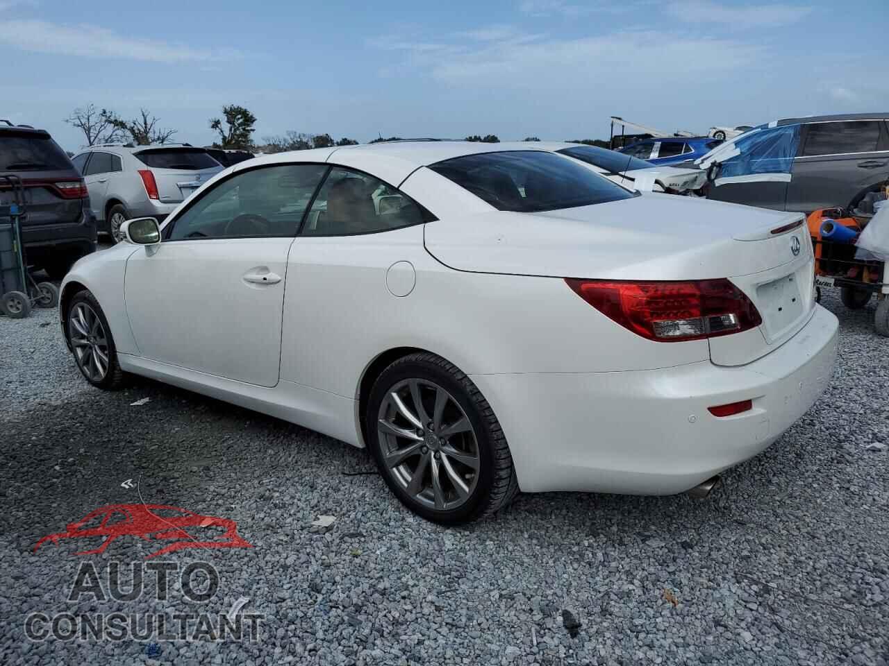 LEXUS IS 2015 - JTHFF2C28F2533212