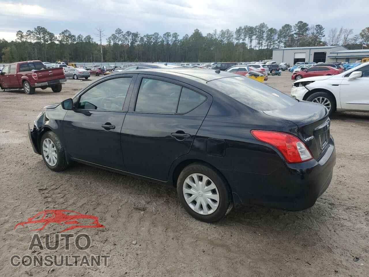 NISSAN VERSA 2019 - 3N1CN7AP3KL812677