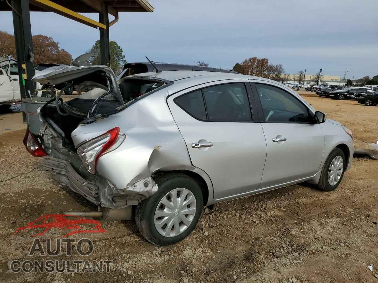 NISSAN VERSA 2017 - 3N1CN7AP1HL892568