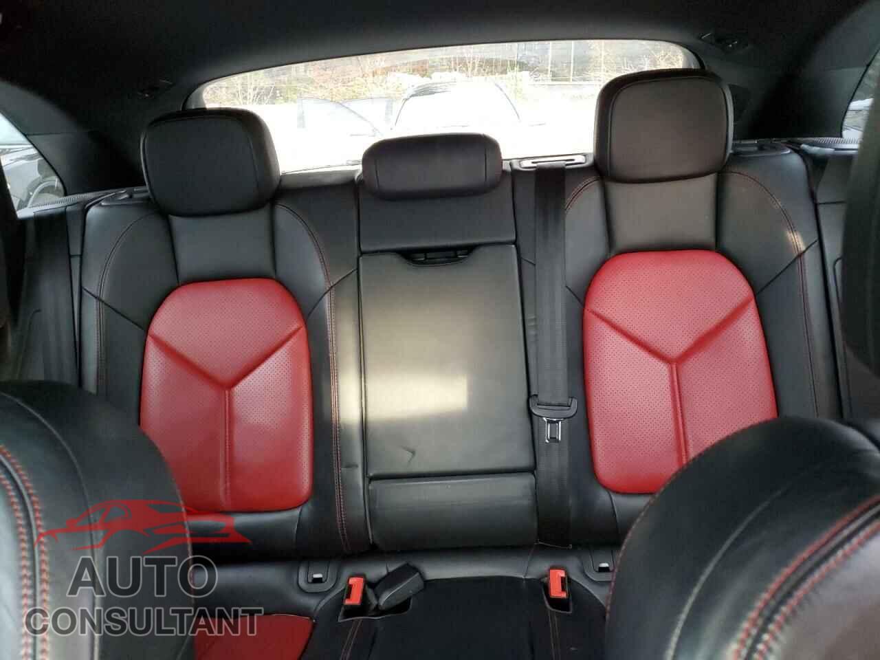 PORSCHE MACAN 2015 - WP1AB2A57FLB44221