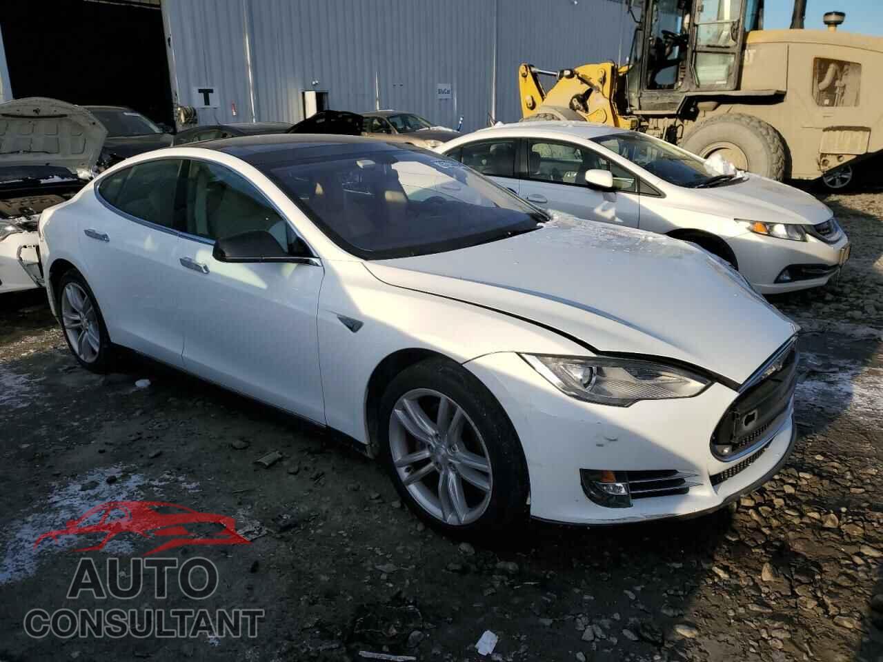 TESLA MODEL S 2013 - 5YJSA1CG0DFP03545