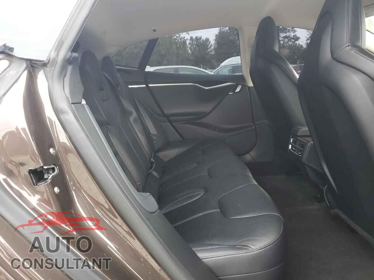 TESLA MODEL S 2014 - 5YJSA1H19EFP32550
