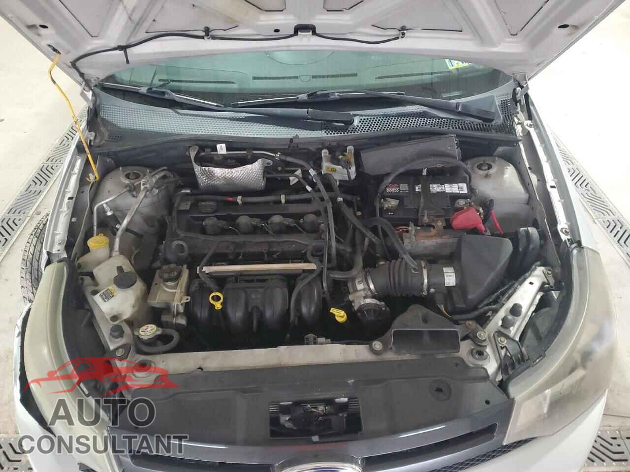 FORD FOCUS 2010 - 1FAHP3CN5AW117357