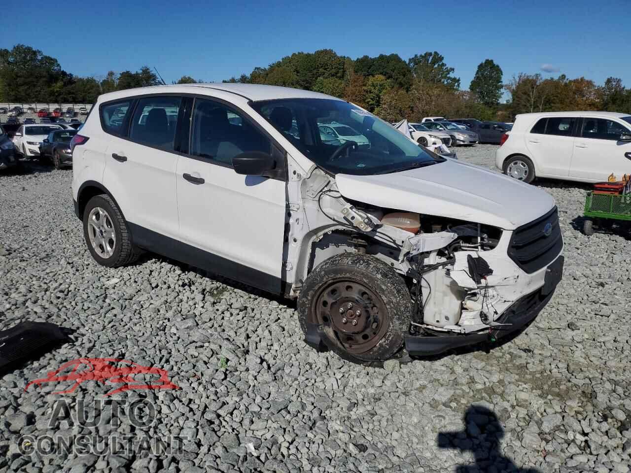FORD ESCAPE 2017 - 1FMCU0F70HUE28639