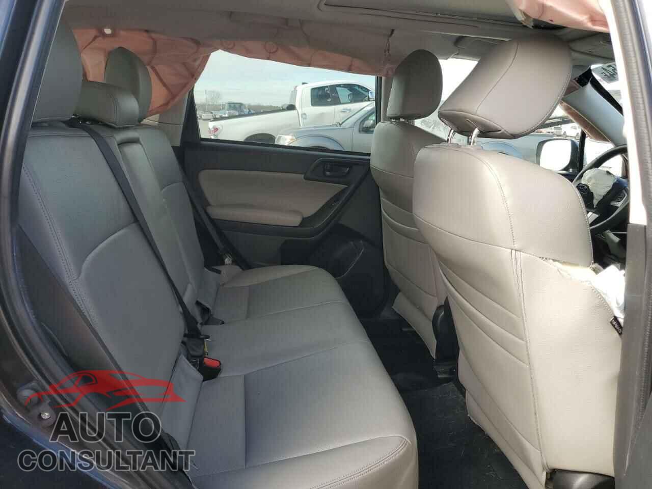 SUBARU FORESTER 2017 - JF2SJAEC9HH593807