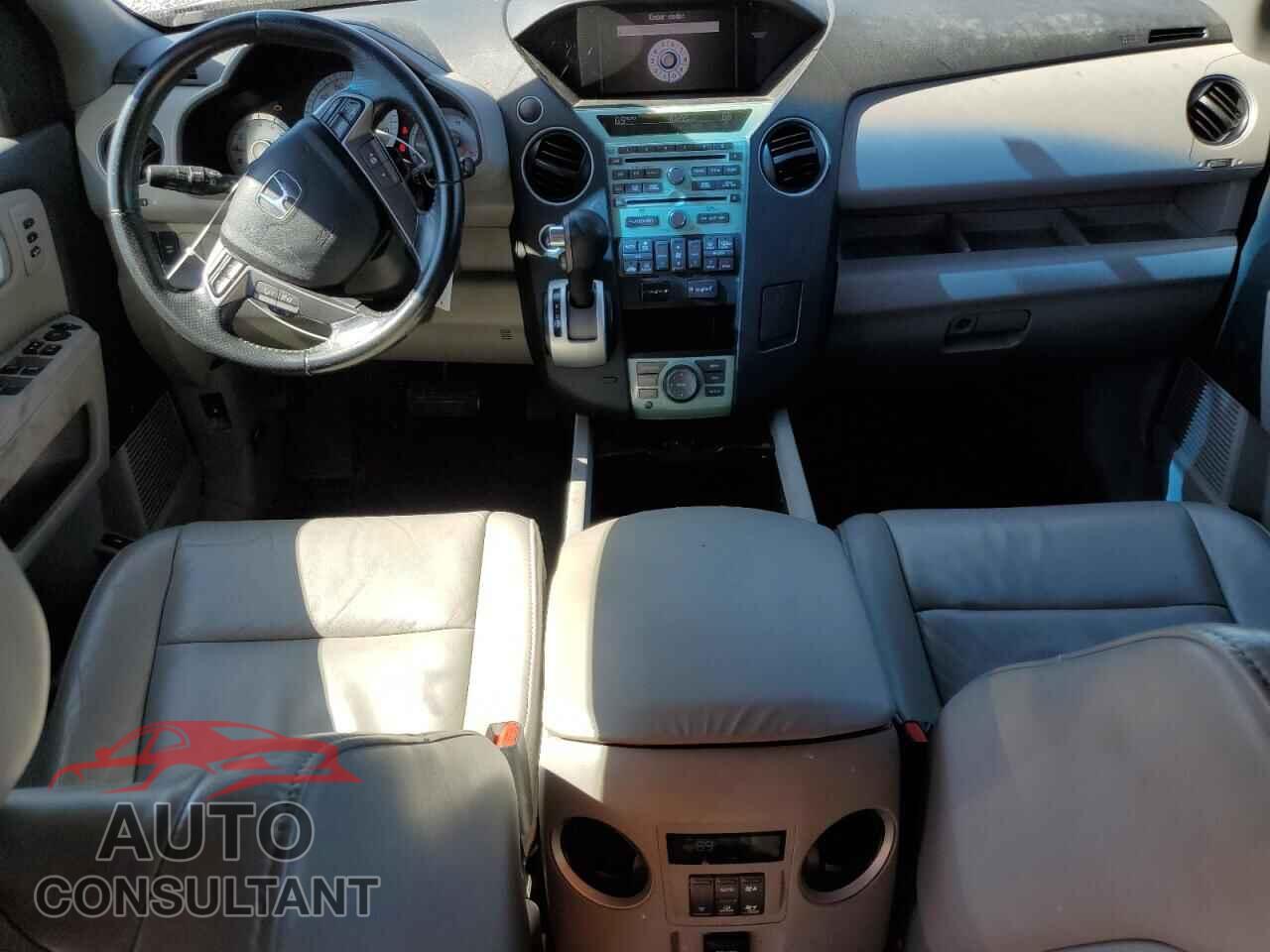 HONDA PILOT 2011 - 5FNYF4H9XBB059279