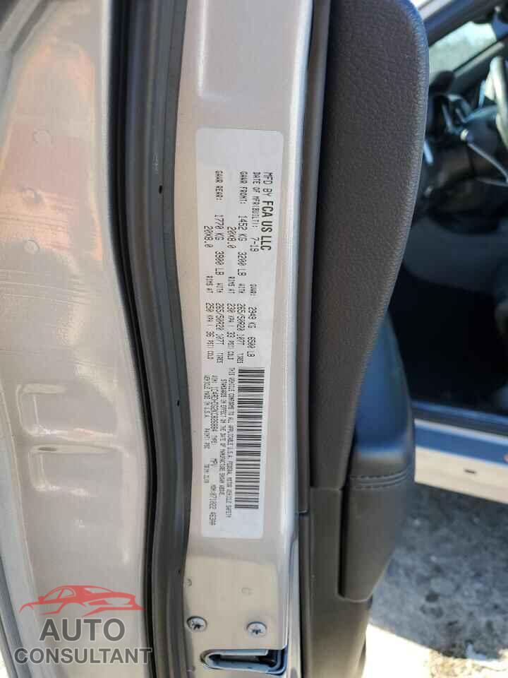 DODGE DURANGO 2019 - 1C4RDHDG2KC826884