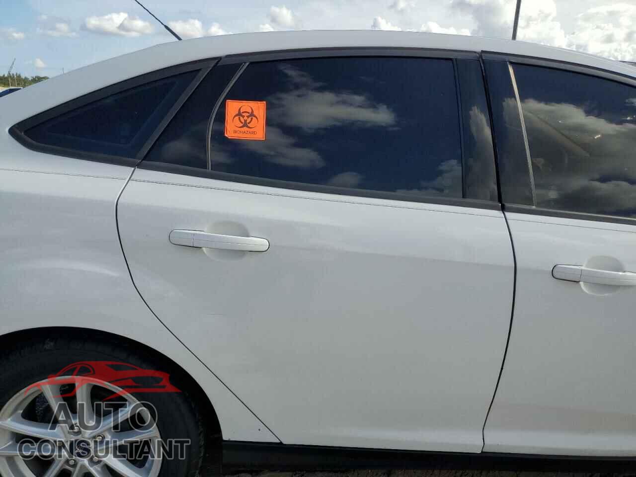 FORD FOCUS 2016 - 1FADP3F21GL228918