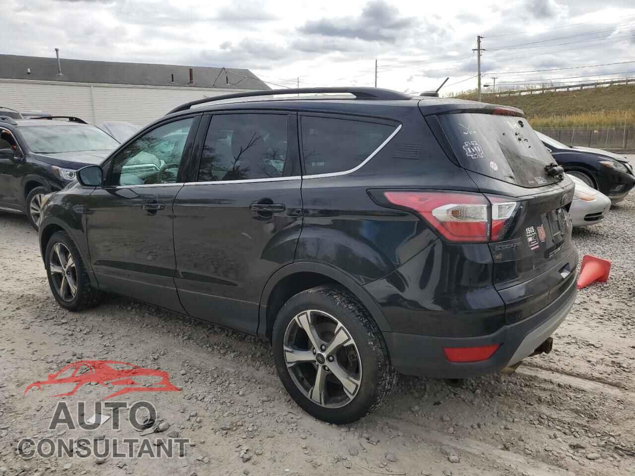FORD ESCAPE 2017 - 1FMCU9GD3HUD06446