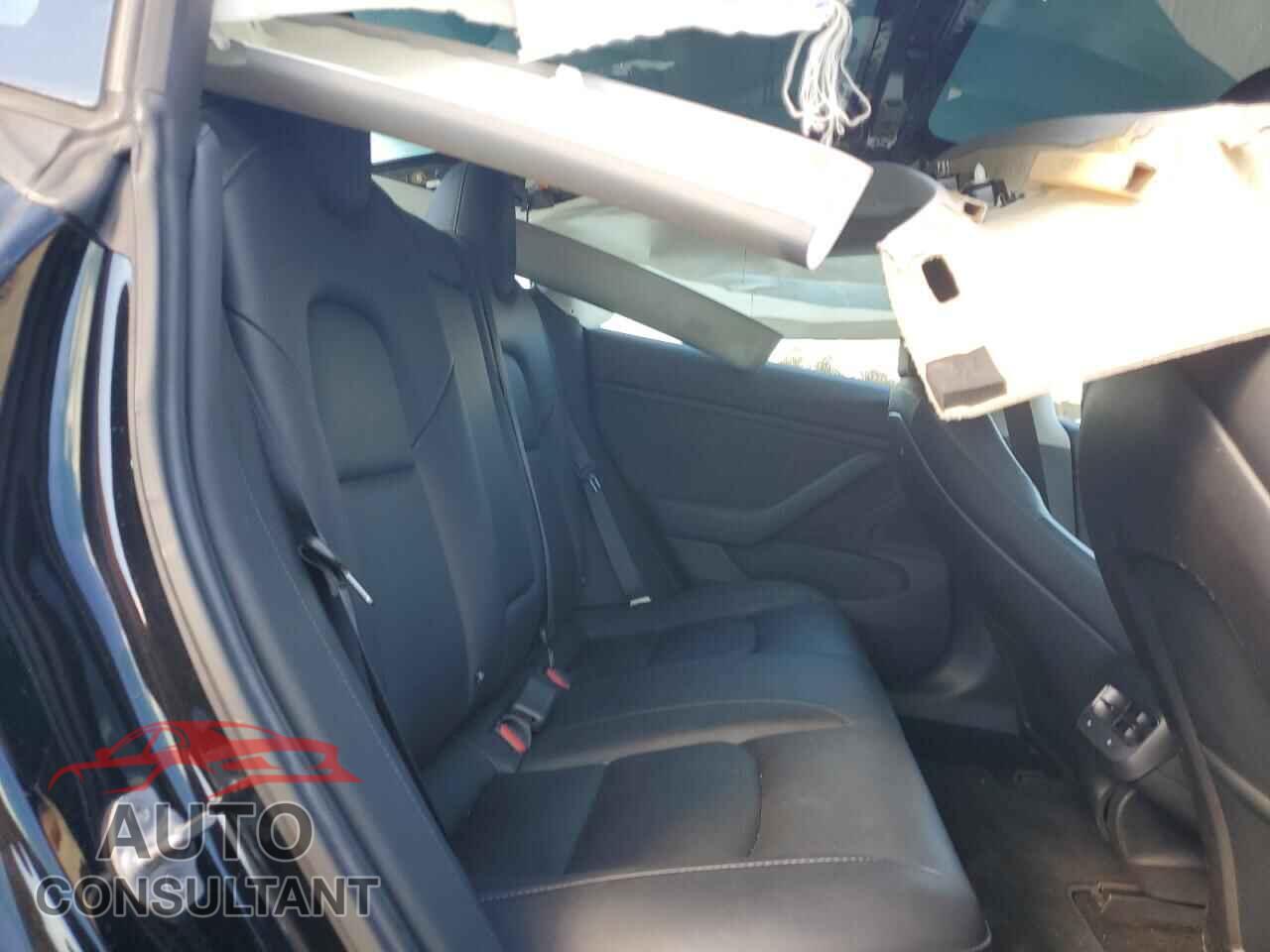 TESLA MODEL 3 2018 - 5YJ3E1EA0JF169895