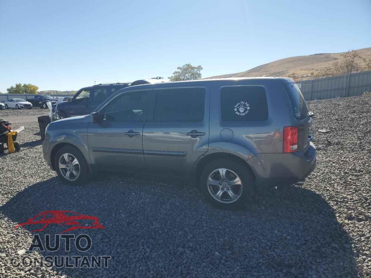 HONDA PILOT 2013 - 5FNYF4H74DB071705