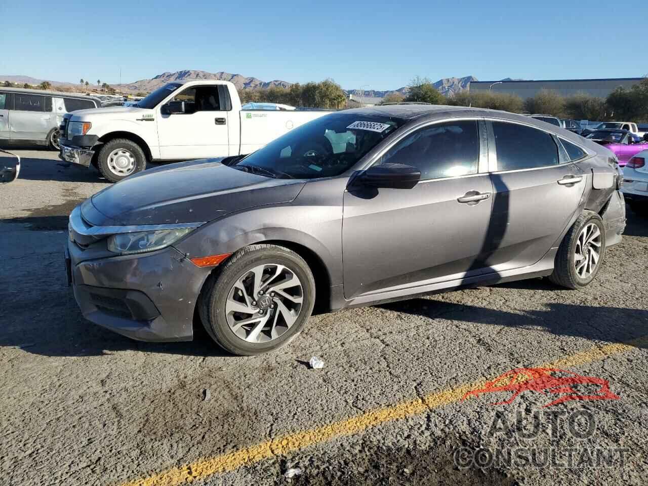 HONDA CIVIC 2018 - 2HGFC2F77JH566866