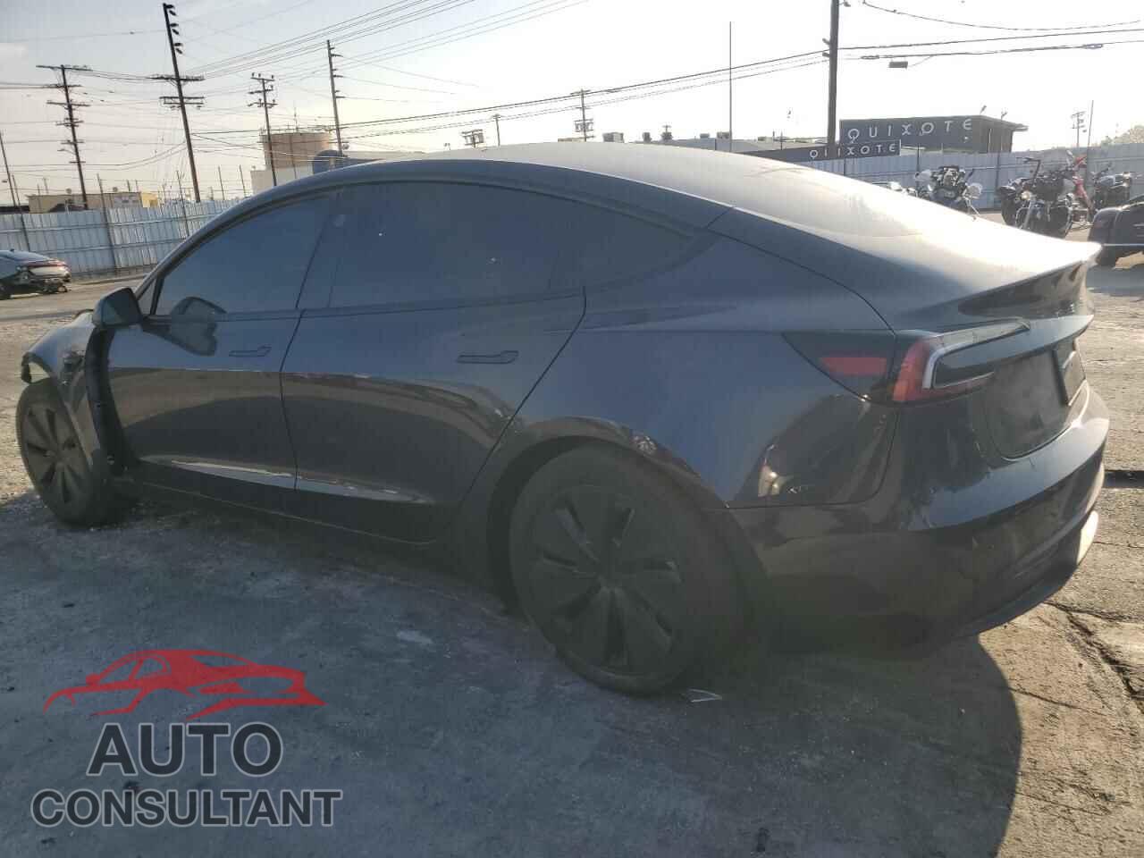 TESLA MODEL 3 2024 - 5YJ3E1EA7RF724353