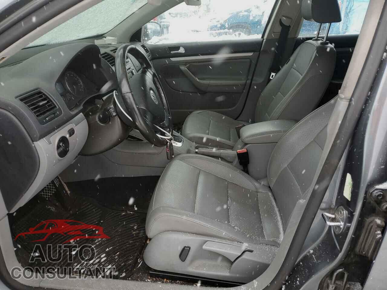 VOLKSWAGEN JETTA 2009 - 3VWRM71K39M147327