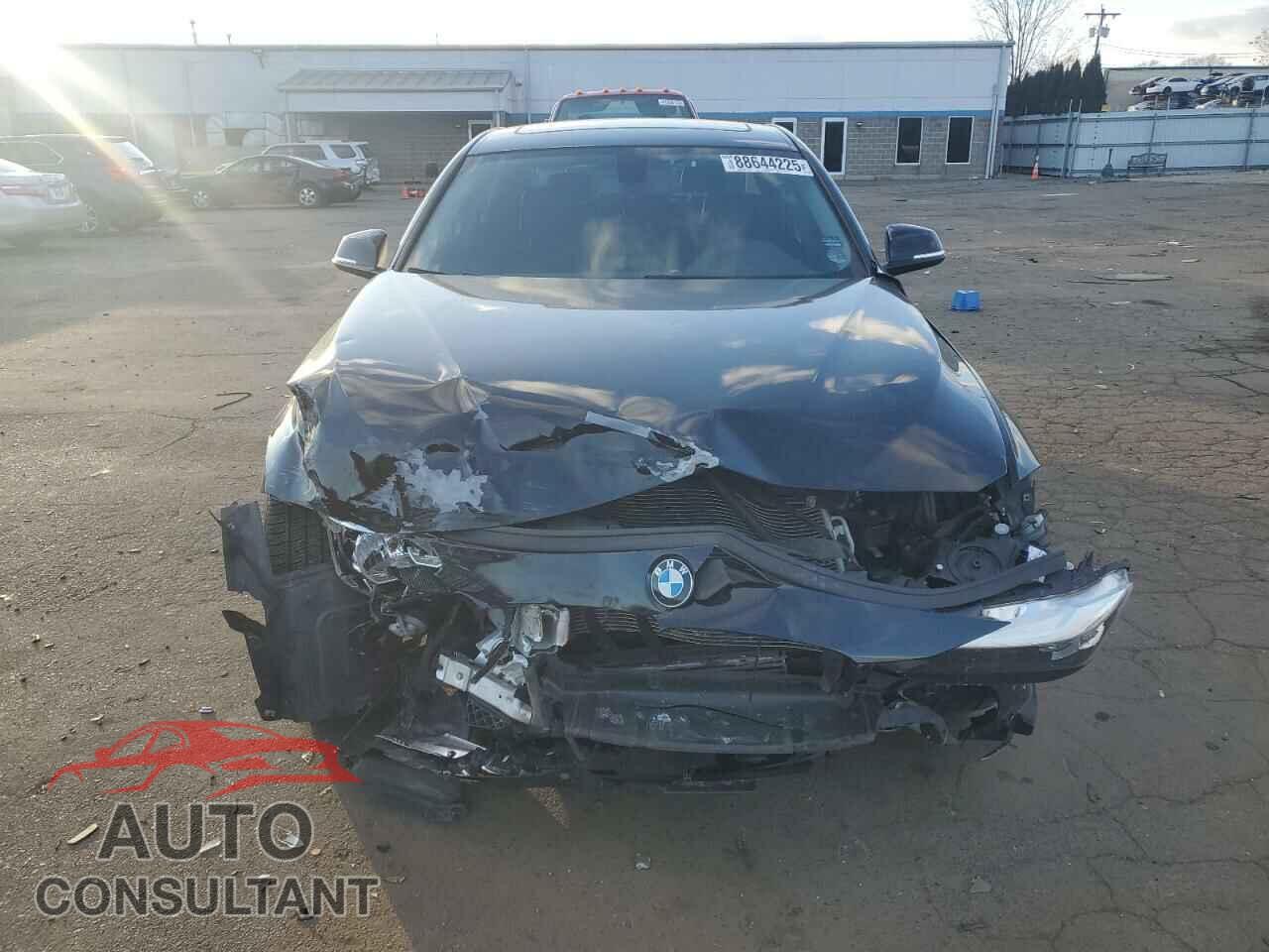 BMW 3 SERIES 2016 - WBA8E5G5XGNU19583