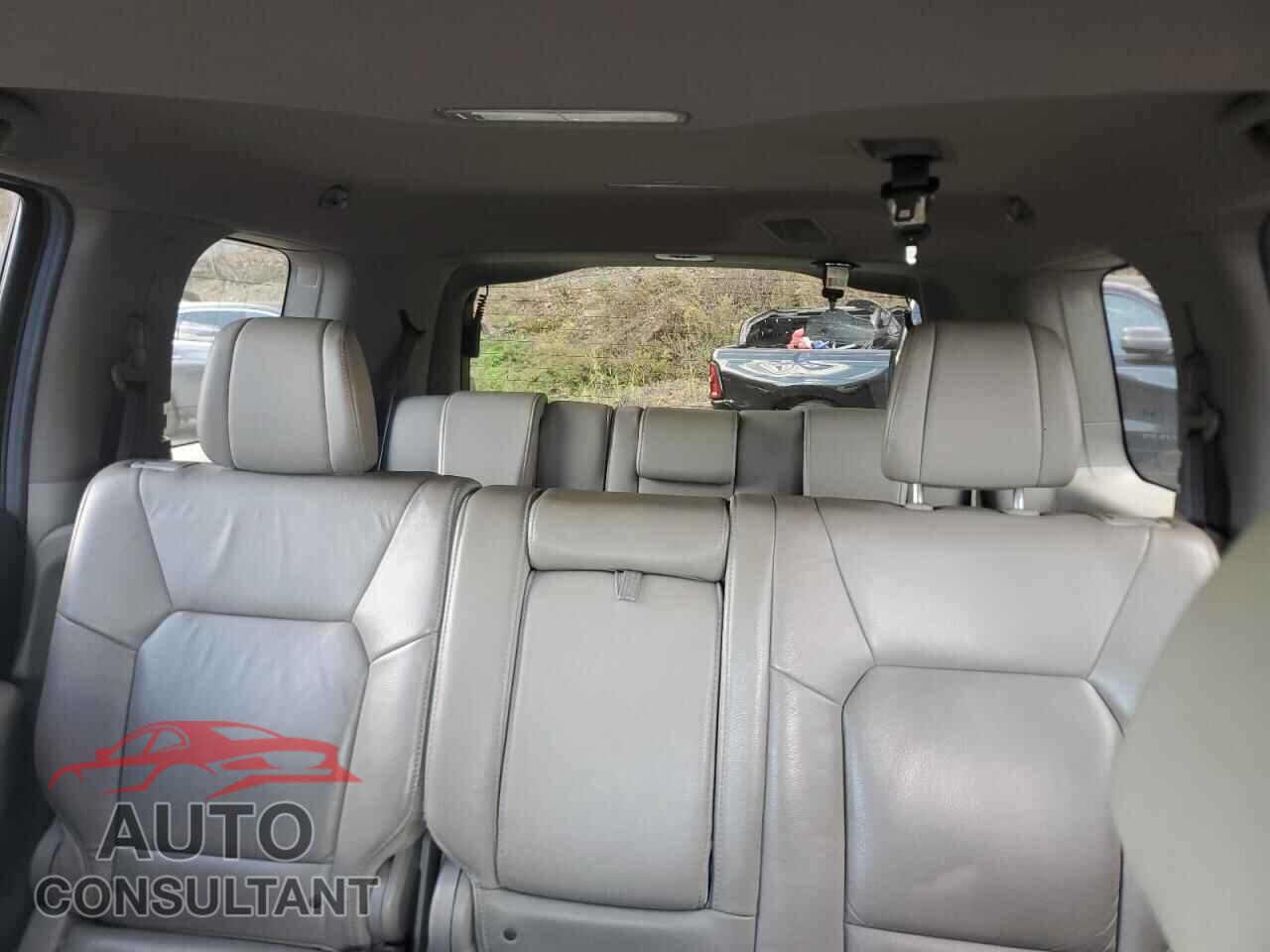 HONDA PILOT 2013 - 5FNYF4H52DB073242