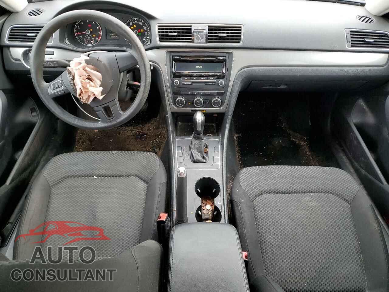 VOLKSWAGEN PASSAT 2012 - 1VWAP7A39CC081677