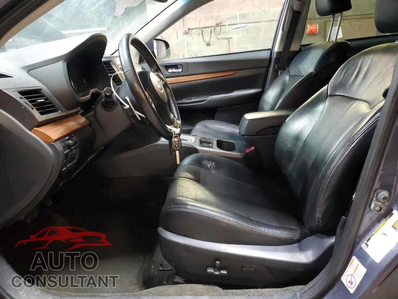 SUBARU OUTBACK 2014 - 4S4BRBLC3E3322164
