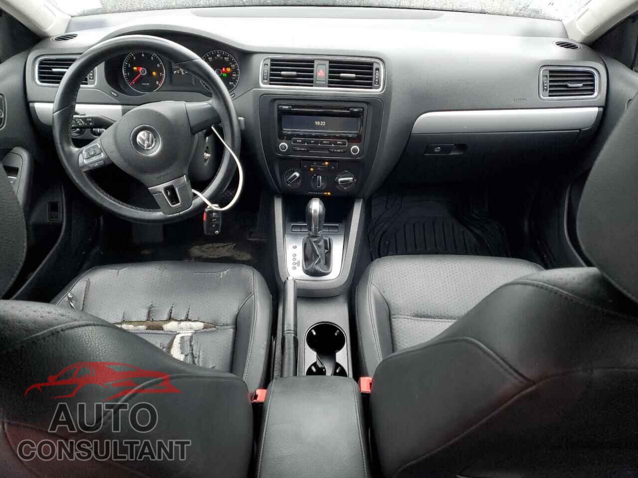 VOLKSWAGEN JETTA 2013 - 3VWDP7AJ2DM409470