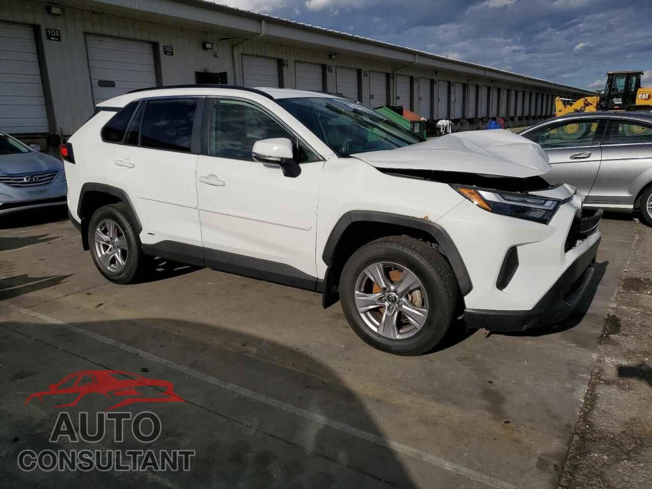 TOYOTA RAV4 2023 - JTMP1RFV5PD093586