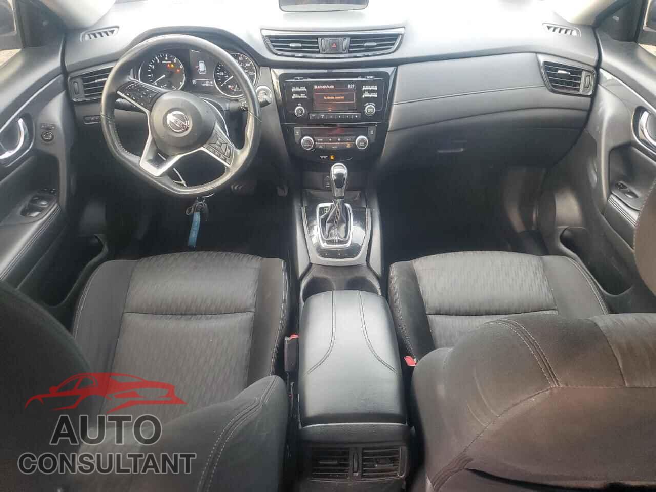 NISSAN ROGUE 2017 - KNMAT2MV6HP566518