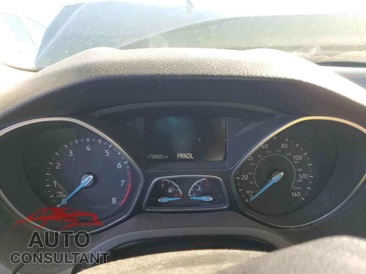 FORD FOCUS 2017 - 1FADP3K28HL344172