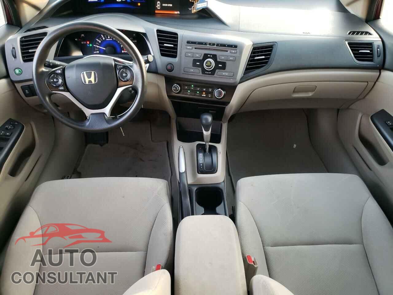 HONDA CIVIC 2012 - 2HGFB2F52CH586687
