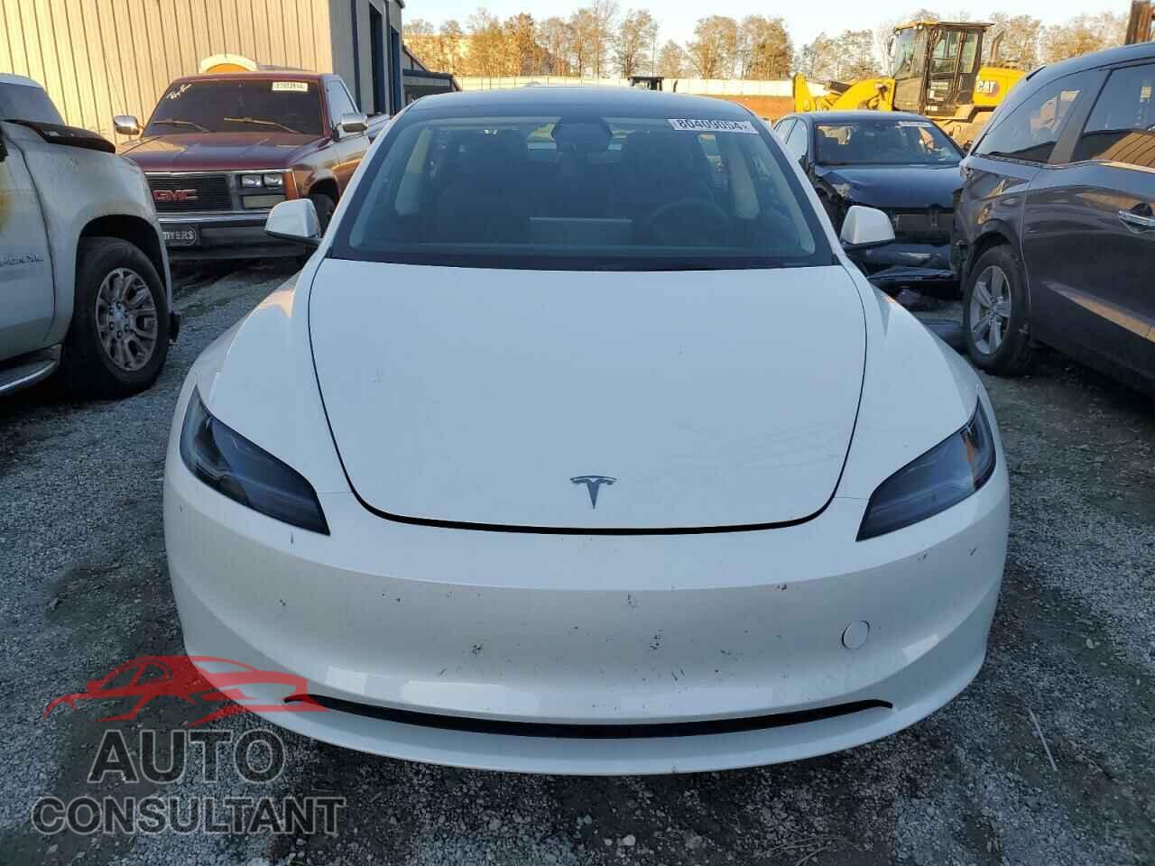 TESLA MODEL 3 2024 - 5YJ3E1EA6RF733237