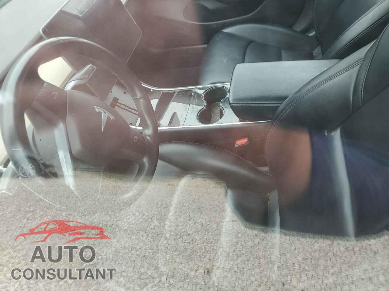 TESLA MODEL 3 2018 - 5YJ3E1EA8JF042800