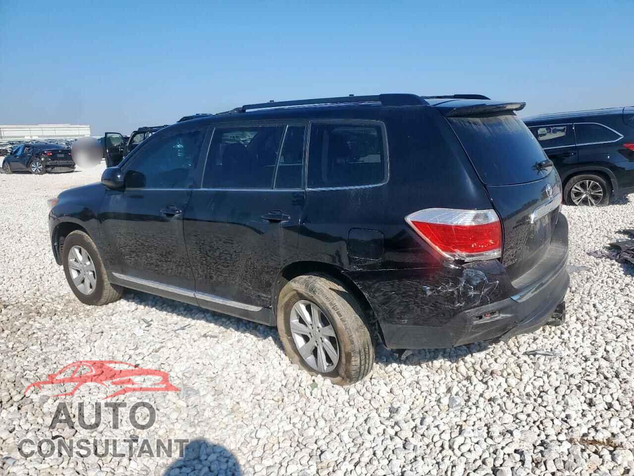 TOYOTA HIGHLANDER 2013 - 5TDBK3EH8DS216538