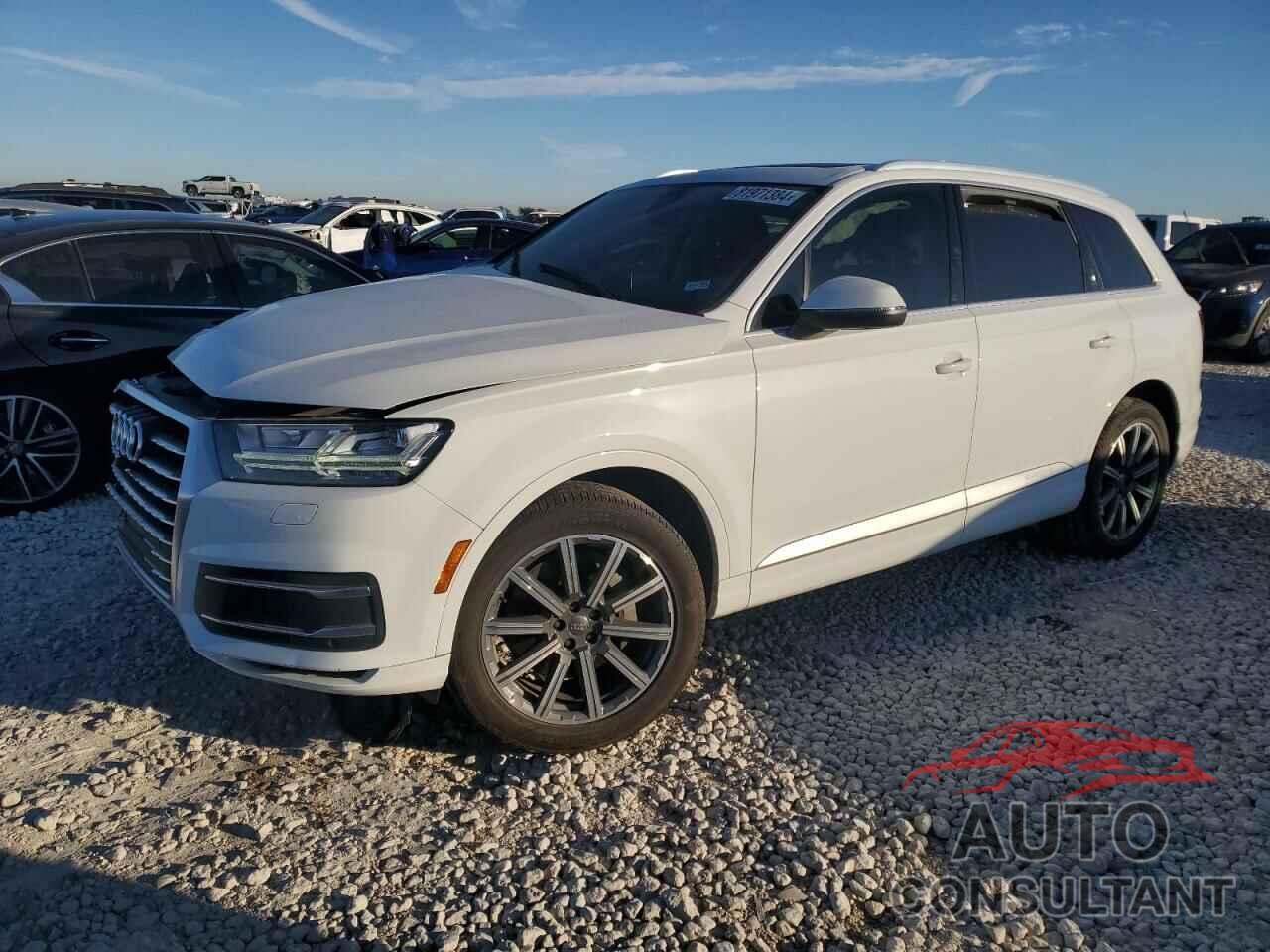 AUDI Q7 2019 - WA1LHAF72KD025620