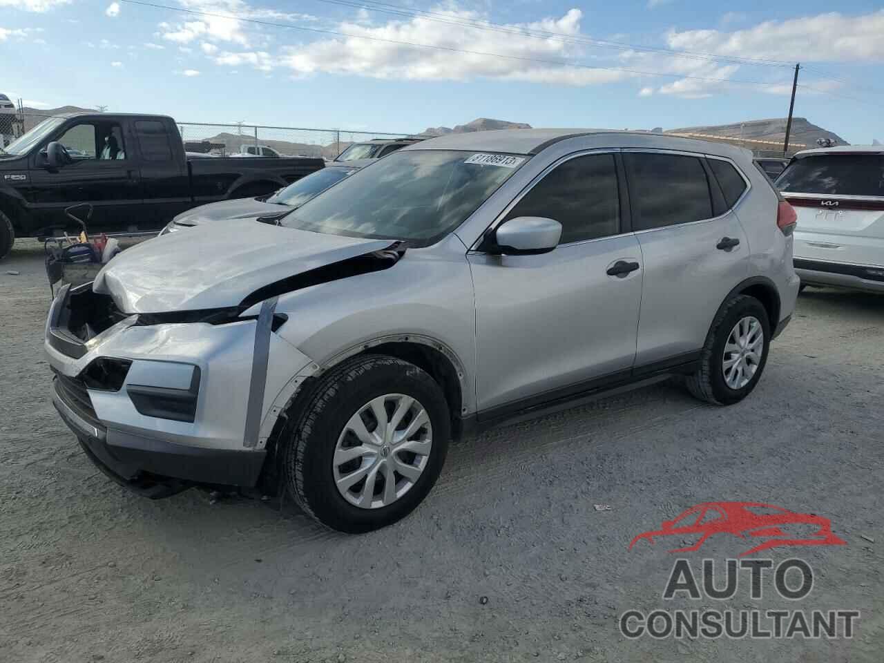 NISSAN ROGUE 2017 - KNMAT2MT6HP527314