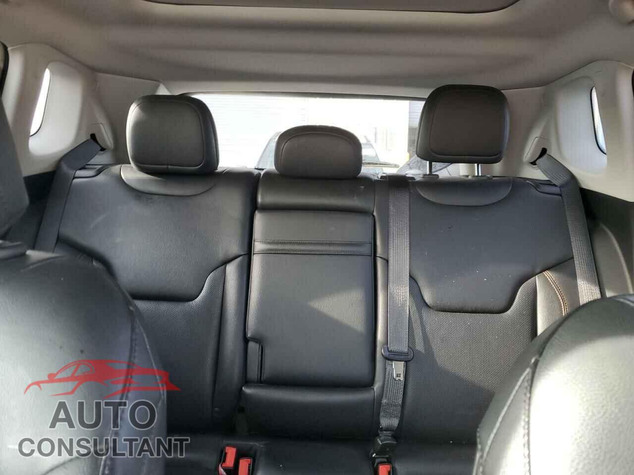 JEEP COMPASS 2018 - 3C4NJDCB1JT200056