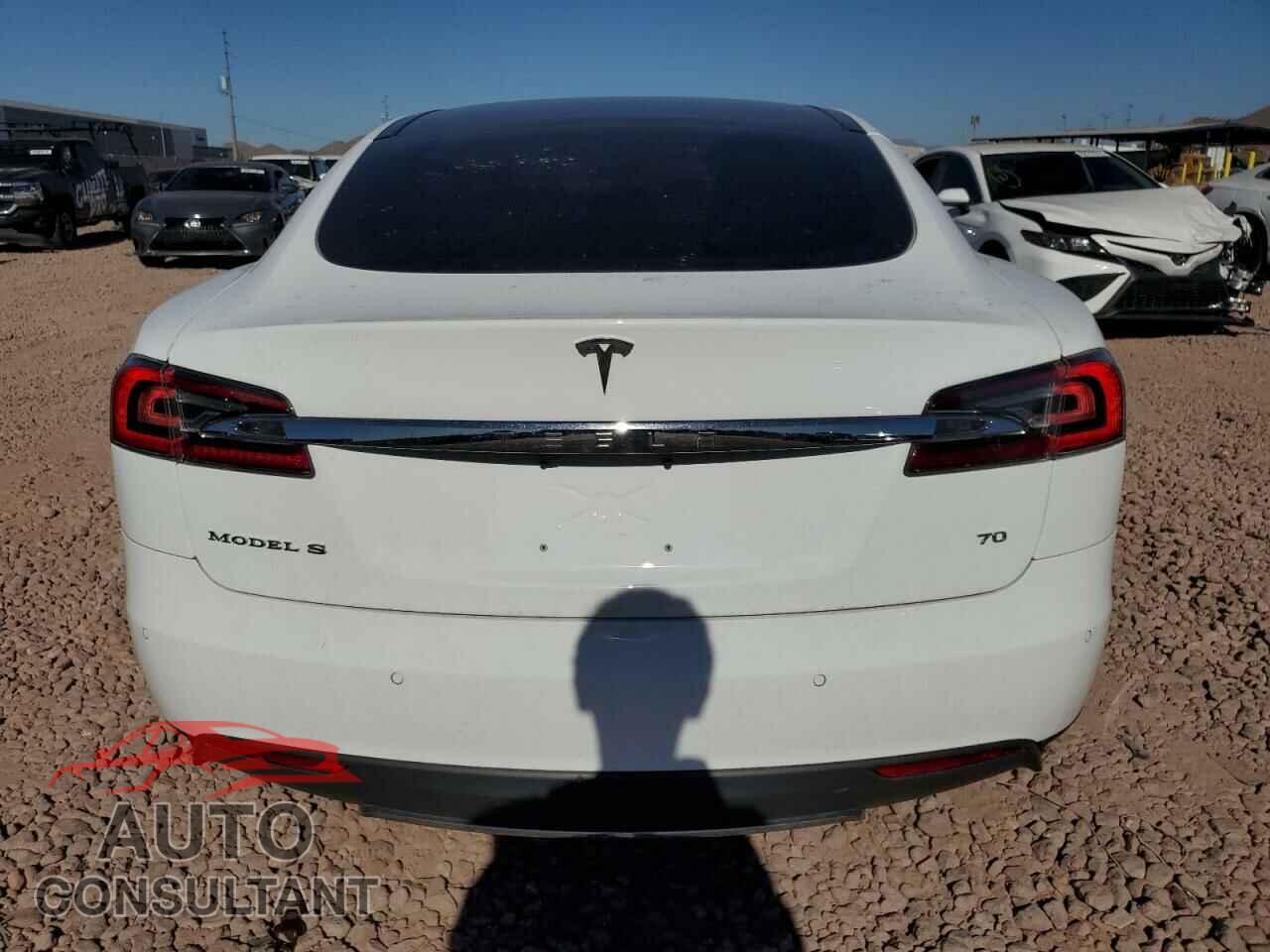 TESLA MODEL S 2015 - 5YJSA1E14FF112937