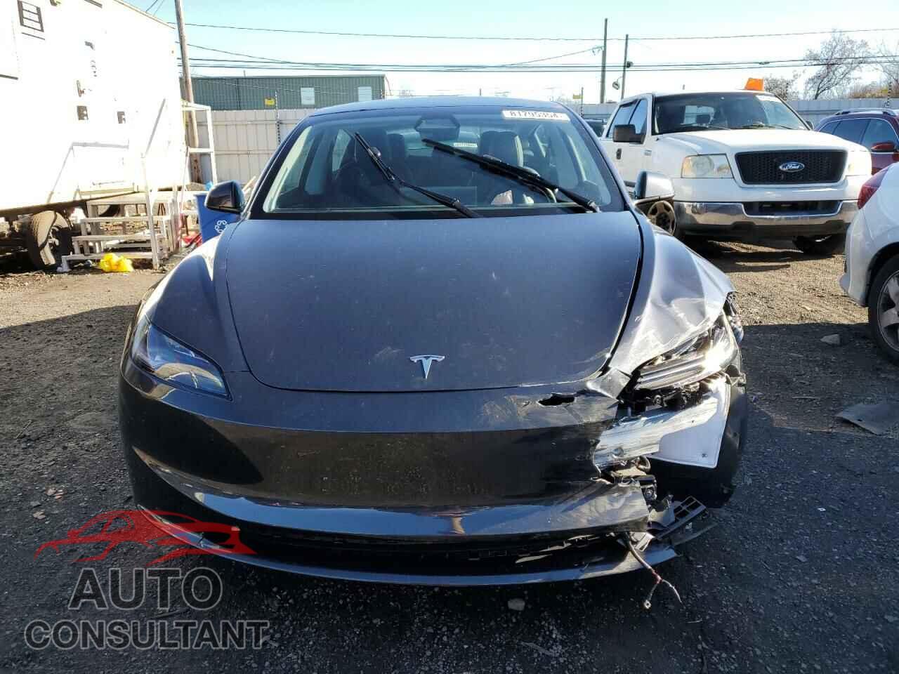 TESLA MODEL 3 2024 - 5YJ3E1EB9RF823782