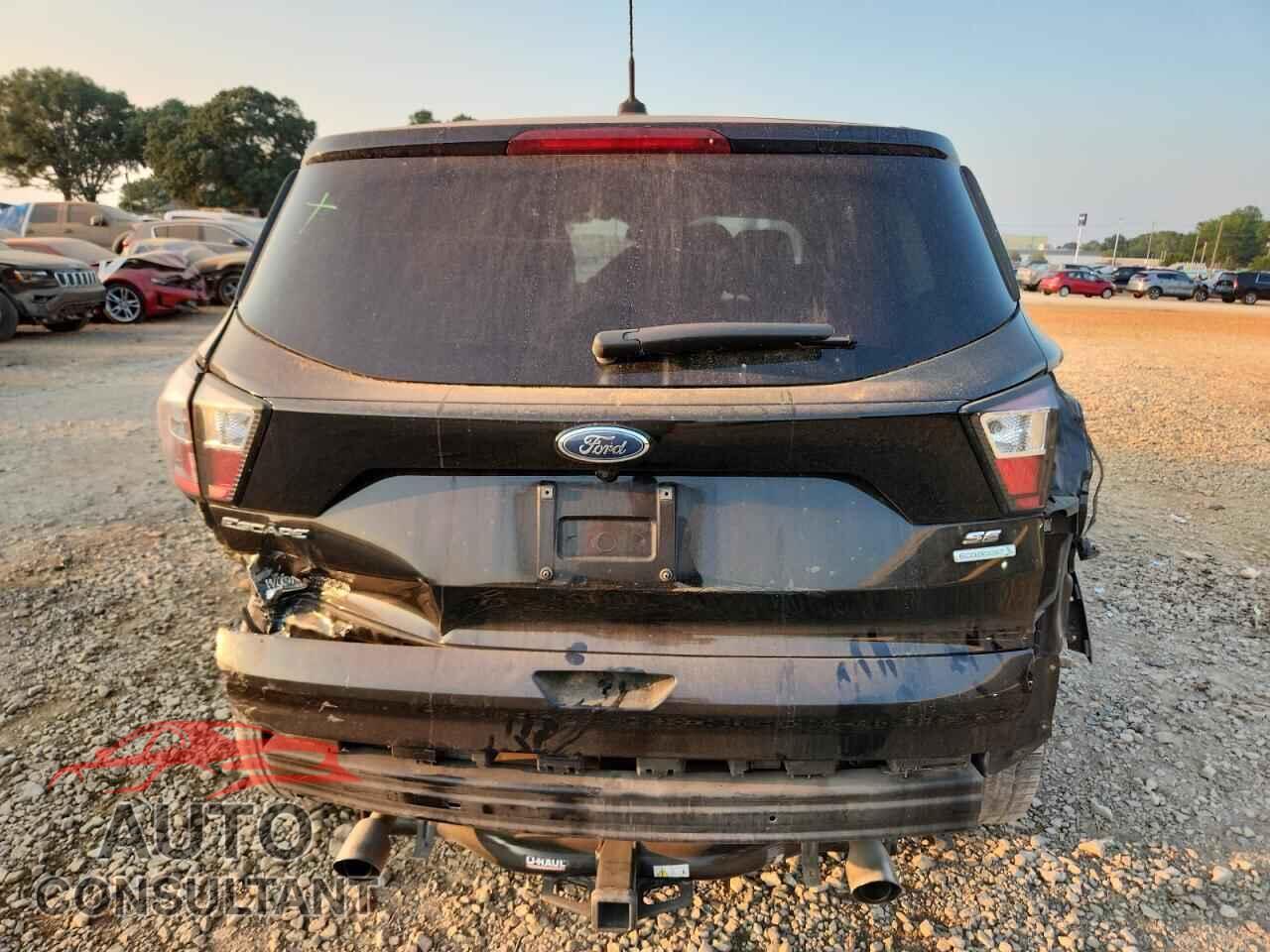 FORD ESCAPE 2017 - 1FMCU0GD4HUF02522