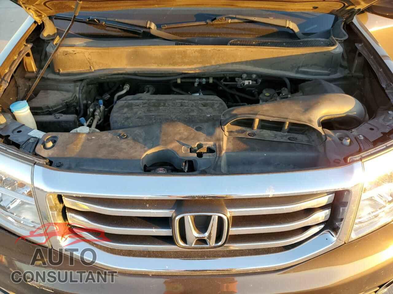 HONDA PILOT 2012 - 5FNYF3H96CB040529