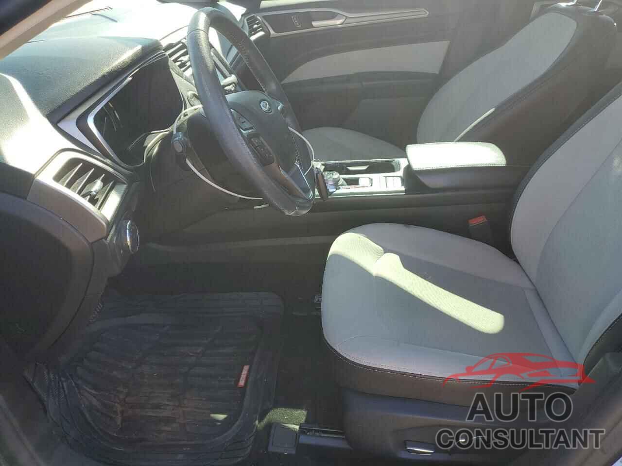 FORD FUSION 2020 - 3FA6P0HD5LR248591