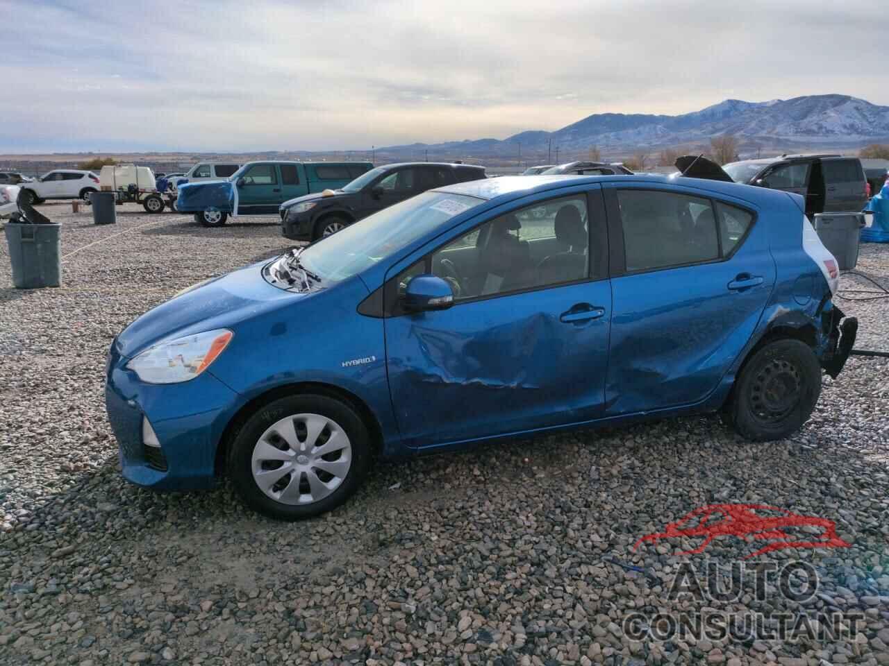 TOYOTA PRIUS 2013 - JTDKDTB39D1552859