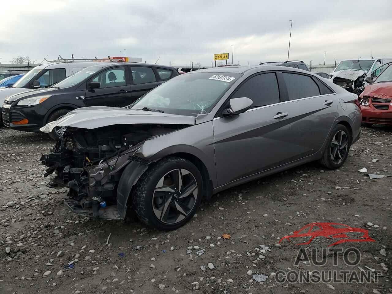 HYUNDAI ELANTRA 2023 - KMHLP4AG2PU482660
