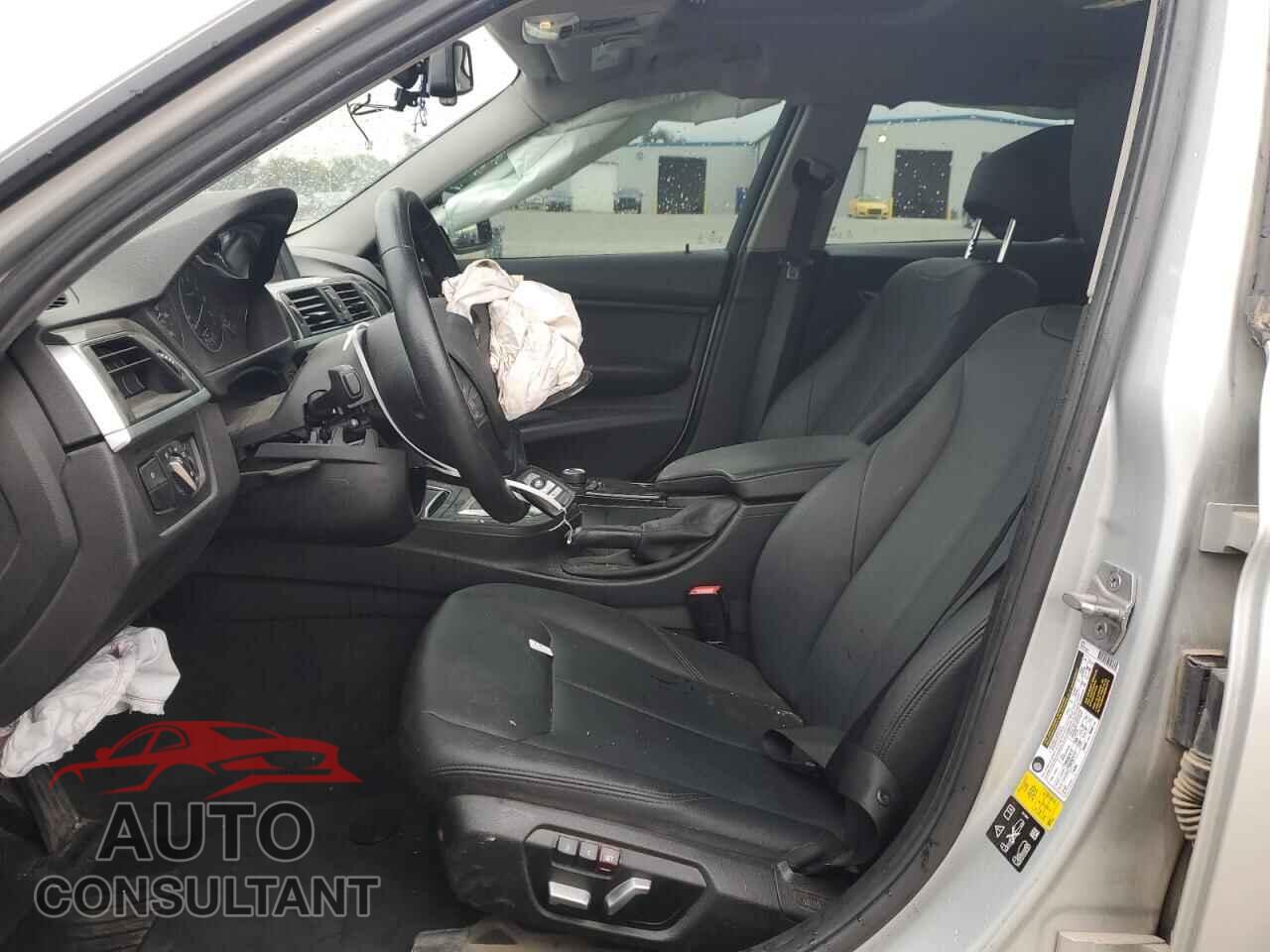 BMW 3 SERIES 2016 - WBA8E5G59GNU21566
